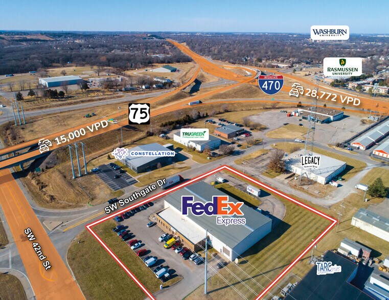 More Photos Of 1850 SW 42nd St, Topeka Distribution For Sale