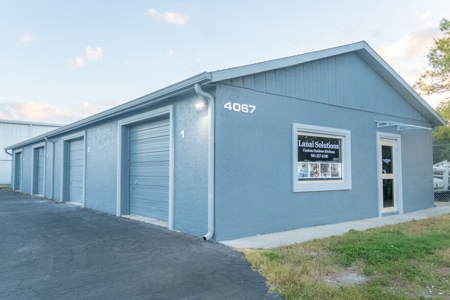 More Photos Of 4073 Sawyer Ct, Sarasota Warehouse For Lease