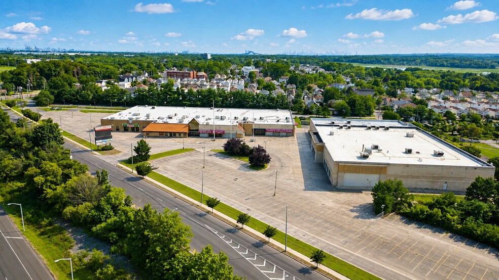 More Photos Of , Staten Island General Retail For Sale