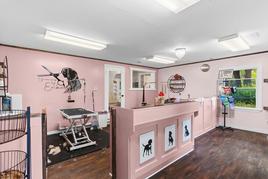More Photos Of 325 N Cedar St, Imlay City Medical For Sale