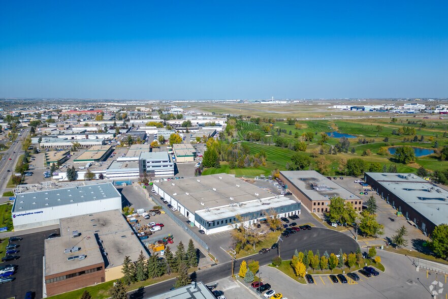 More Photos Of 1324 36th Ave NE, Calgary Warehouse For Sale