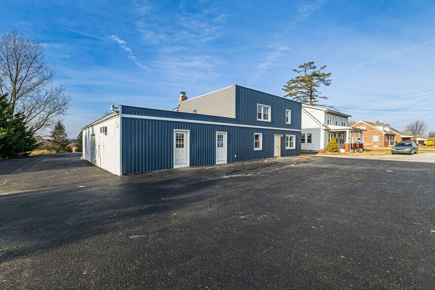 More Photos Of 1482 Seven Valleys Rd, York Multifamily For Sale
