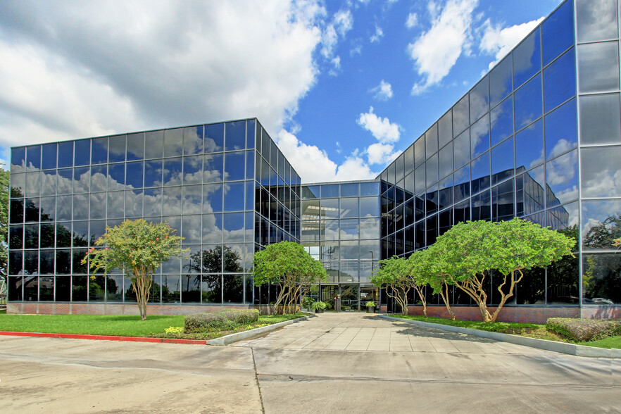 Primary Photo Of 3000 Wilcrest Dr, Houston Unknown For Lease