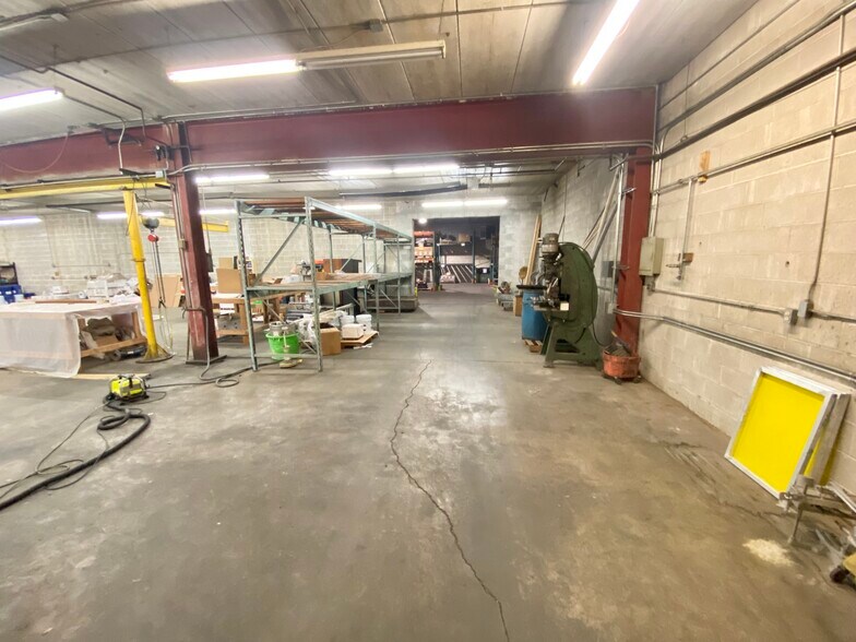 More Photos Of 21 N 12th St, Belleville Industrial For Sale