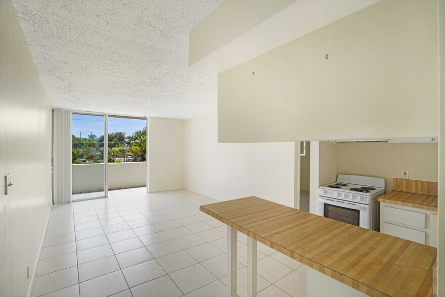 More Photos Of 100 SE 21 St, Fort Lauderdale Apartments For Sale