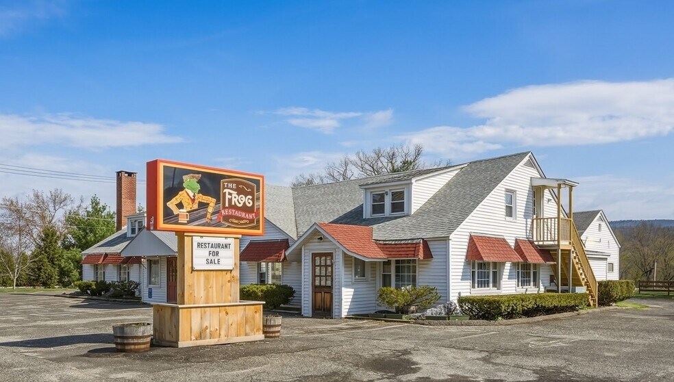 More Photos Of 650 N Main St, Sheffield Restaurant For Sale