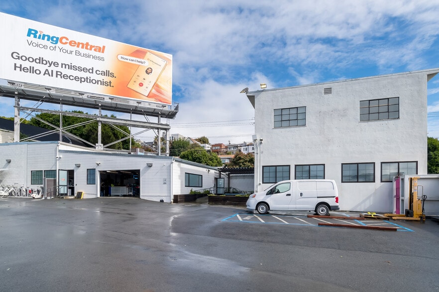 More Photos Of 2300 26th St, San Francisco Warehouse For Lease