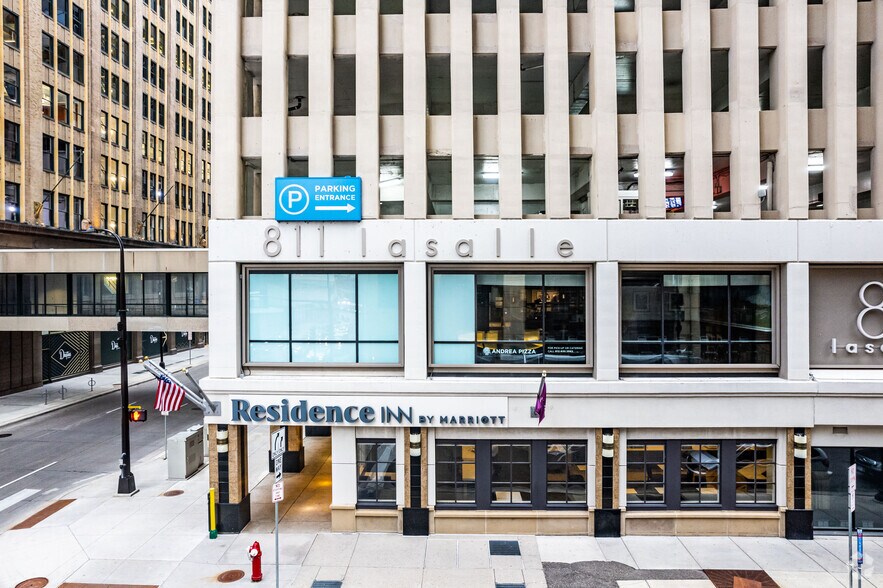 More Photos Of 811 Lasalle Ave, Minneapolis Office For Lease