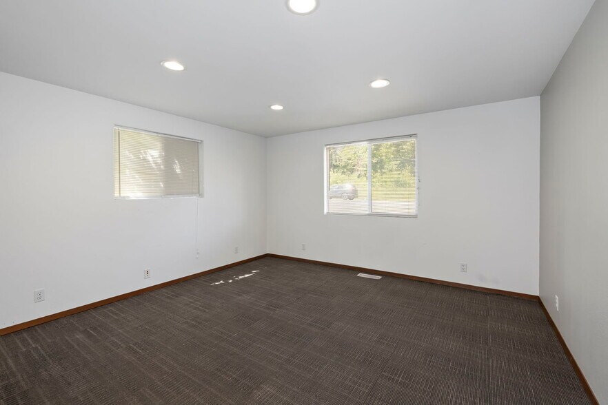 More Photos Of 2153 Bethel Rd SE, Port Orchard Office For Lease