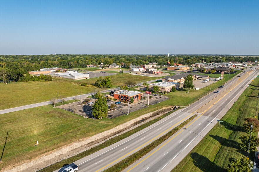 More Photos Of 700 S Kansas Ave, Clinton General Retail For Sale