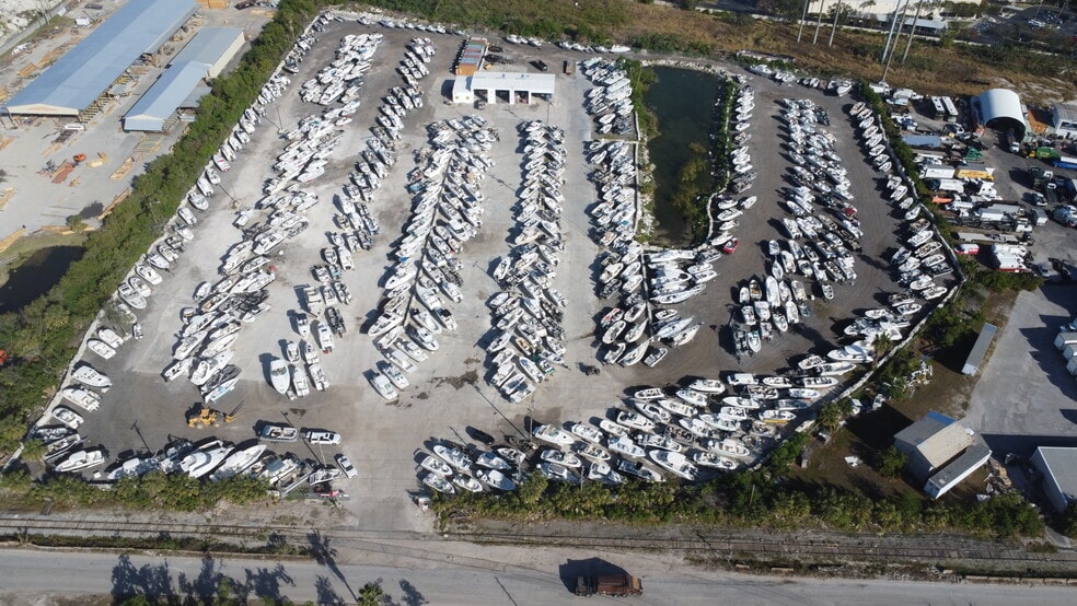 More Photos Of 2063 20th Ave SE, Largo Industrial For Lease