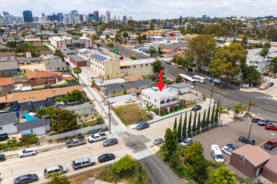 More Photos Of 2693 Market St, San Diego Freestanding For Sale