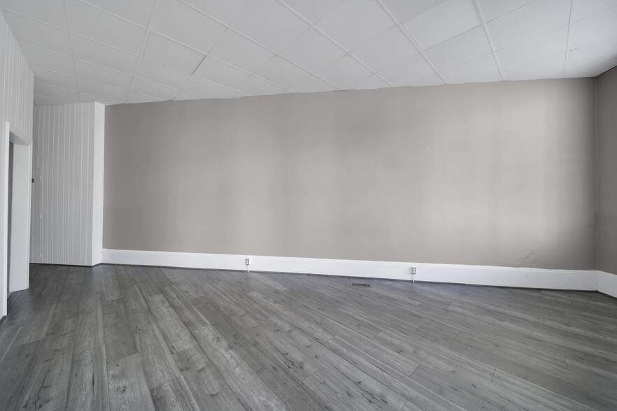 More Photos Of 101 Gadsden St, Chester Storefront Retail Office For Sale