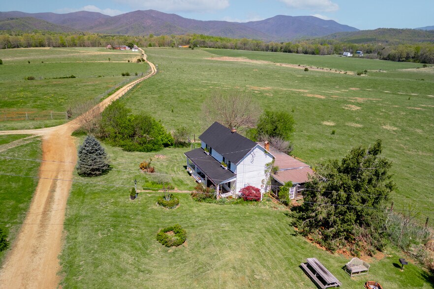 More Photos Of 2416 Lowesville Rd, Amherst Hospitality For Sale