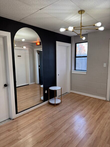 More Photos Of 48 Silas Deane Hwy, Wethersfield Office For Lease