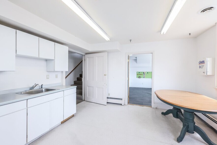 More Photos Of 86 Pleasant St, Marlborough Religious Facility For Sale