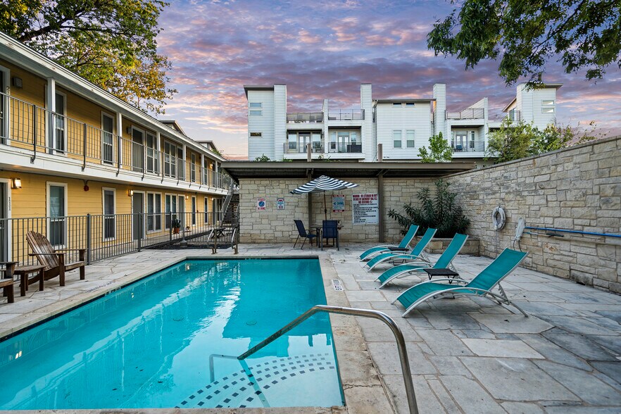 More Photos Of 2526 Durwood St, Austin Apartments For Sale