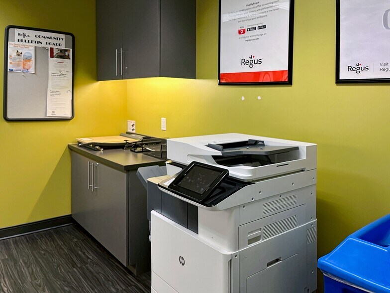 More Photos Of 4711 Yonge St, Toronto Coworking Space