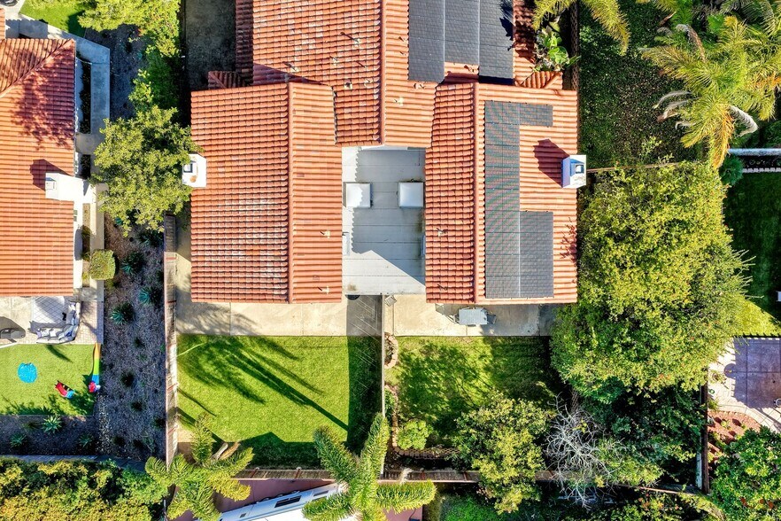 More Photos Of 6809 Corintia St, Carlsbad Multifamily For Sale