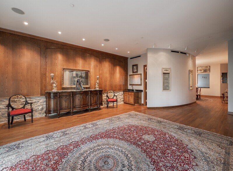 More Photos Of 805 N Congress Ave, Austin Storefront Retail Residential For Sale