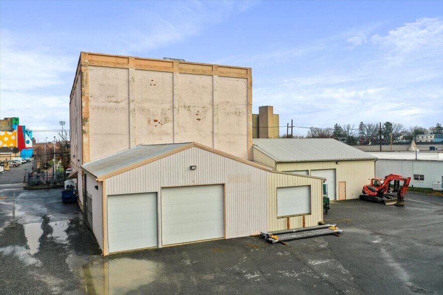 More Photos Of 87 W Lee St, Hagerstown Office For Sale