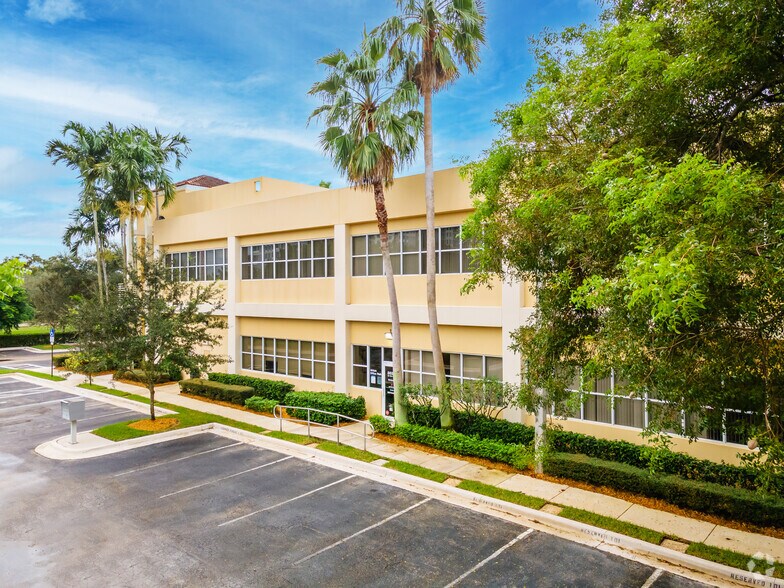 More Photos Of 865 SW 78th Ave, Plantation Office For Lease