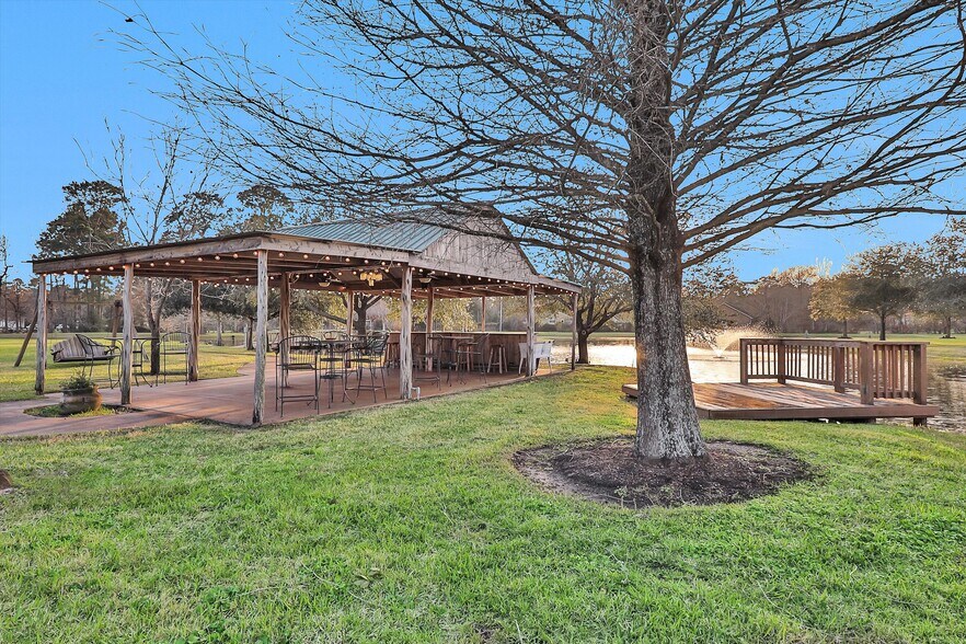 More Photos Of Wedding Venue, Conroe Lodge Meeting Hall For Sale