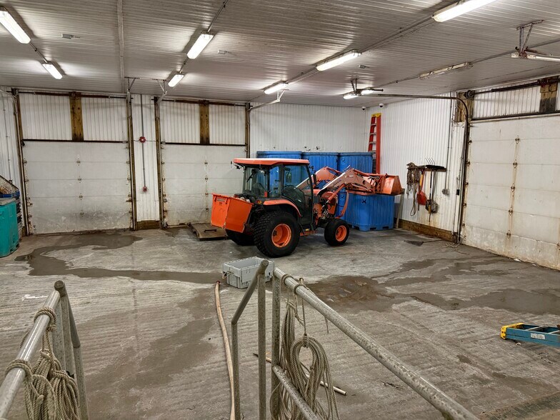 More Photos Of 1 County Rd, Eastport Specialty For Sale
