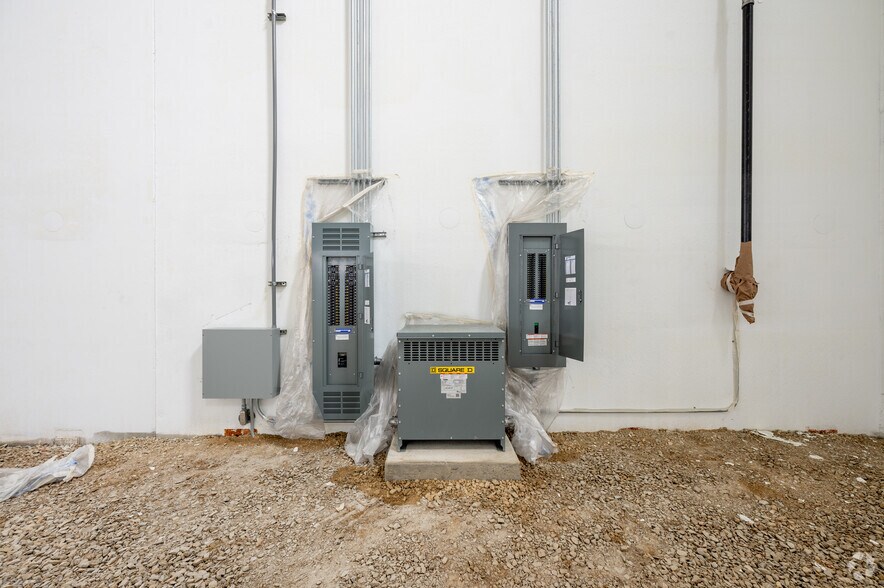 More Photos Of 239 N Heartland Dr, Delphi Warehouse For Sale