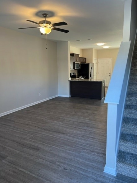 More Photos Of 162 Jack Miller Blvd, Clarksville Apartments For Sale