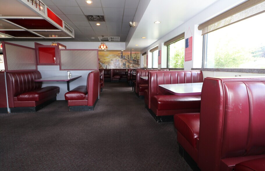 More Photos Of 116 Indiana St, Punxsutawney Restaurant For Sale