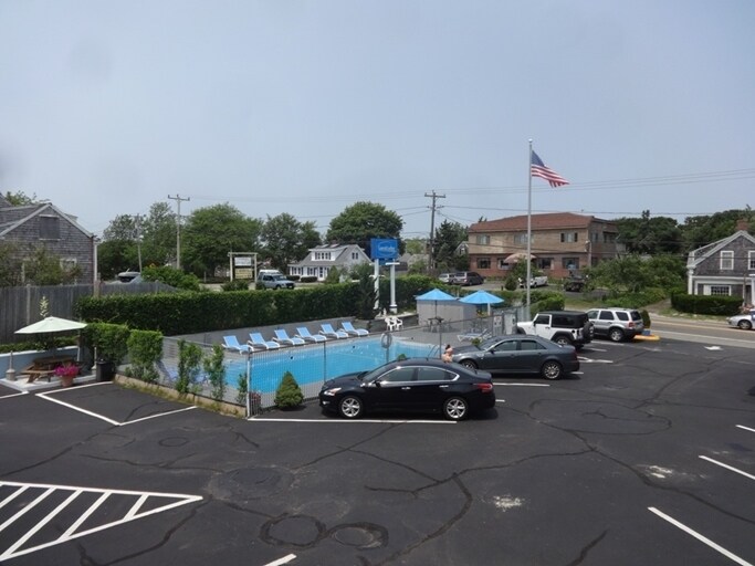 More Photos Of 221 Main St, West Dennis Hotel For Sale