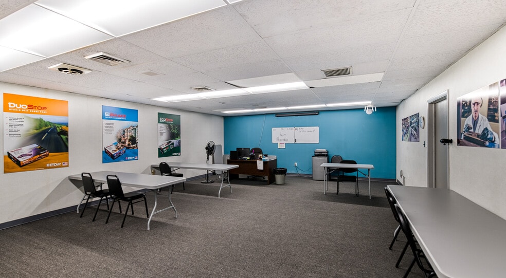 More Photos Of 1076 Airport Rd, Tappahannock Warehouse For Lease