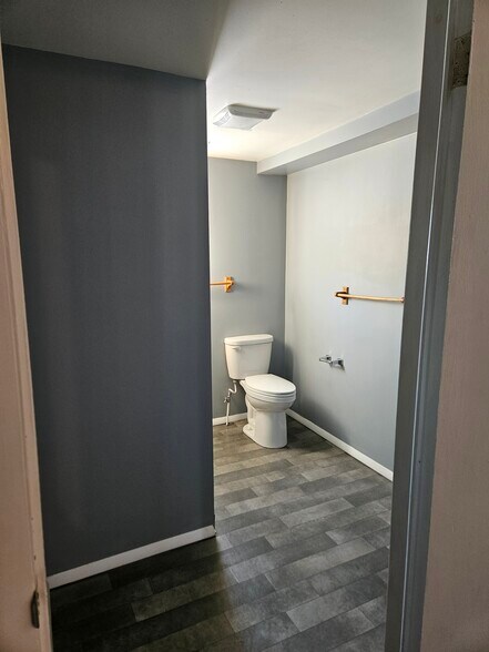 More Photos Of 464 Main St, New Milford Storefront Retail Office For Sale