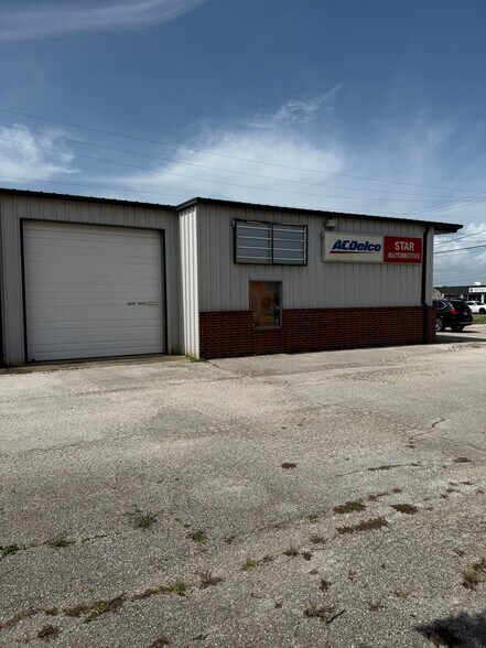 More Photos Of 4005 N Navarro St, Victoria Warehouse For Lease