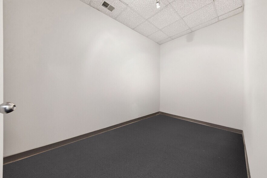 More Photos Of 56 Winthrop St, Concord Medical For Lease