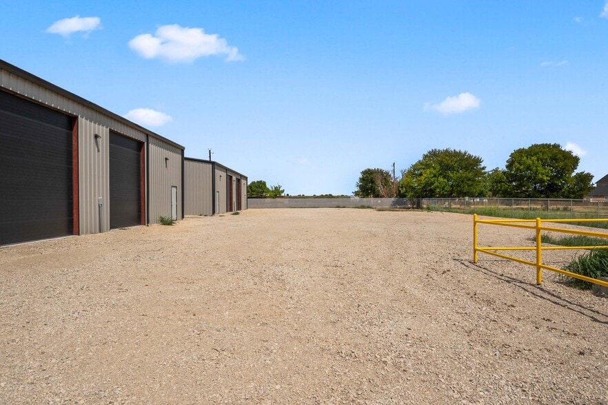 More Photos Of 2036 Seaborn Road Building 3 Suite A, Ponder Warehouse For Lease