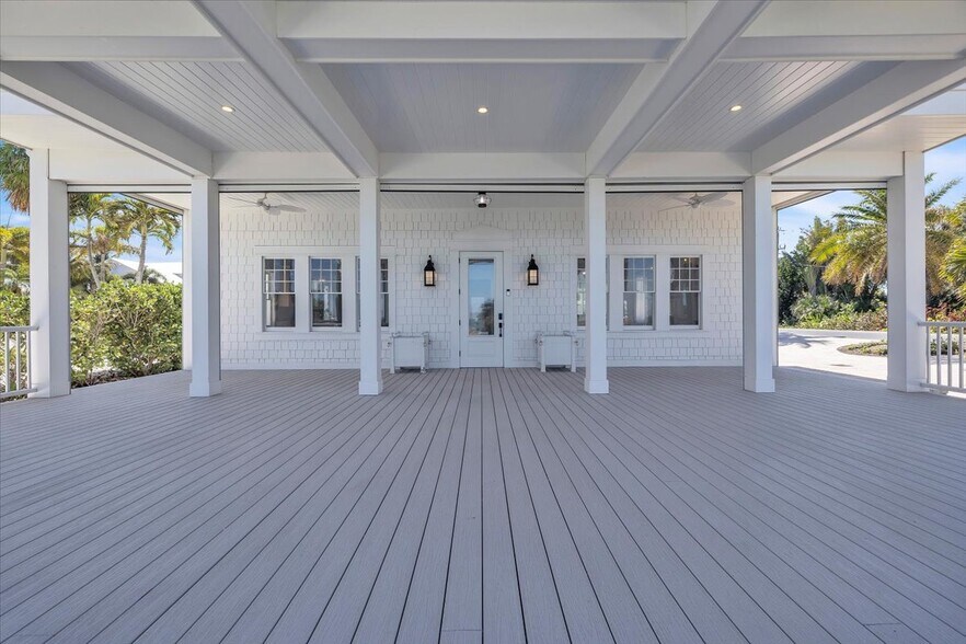 More Photos Of 8241 Main St, Bokeelia General Retail For Sale