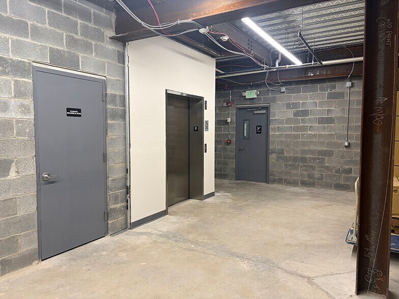 More Photos Of 293 Lafayette Ave, Hawthorne Storefront Retail Office For Lease
