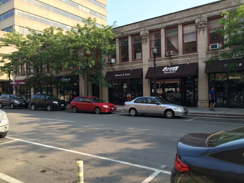 More Photos Of 1527 Chicago Ave, Evanston Storefront Retail Office For Lease