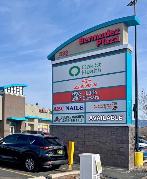 More Photos Of 333 Montano Rd NW, Albuquerque Freestanding For Lease