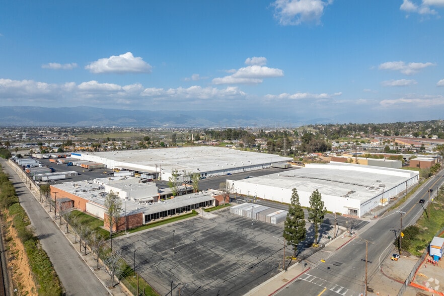 More Photos Of 21700 Barton Rd, Colton Distribution For Lease