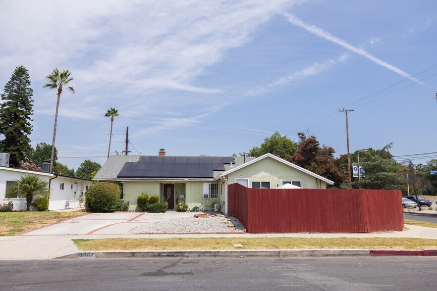 Primary Photo Of 6402 Graves Ave, Van Nuys Apartments For Sale