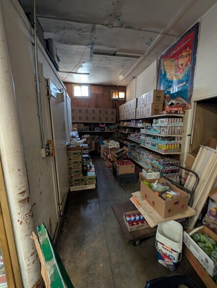 More Photos Of 410 N Park Ave, Pomona Convenience Store For Sale