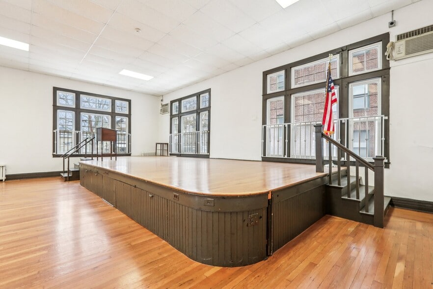 More Photos Of 375 Fairmount Ave, Jersey City Religious Facility For Sale