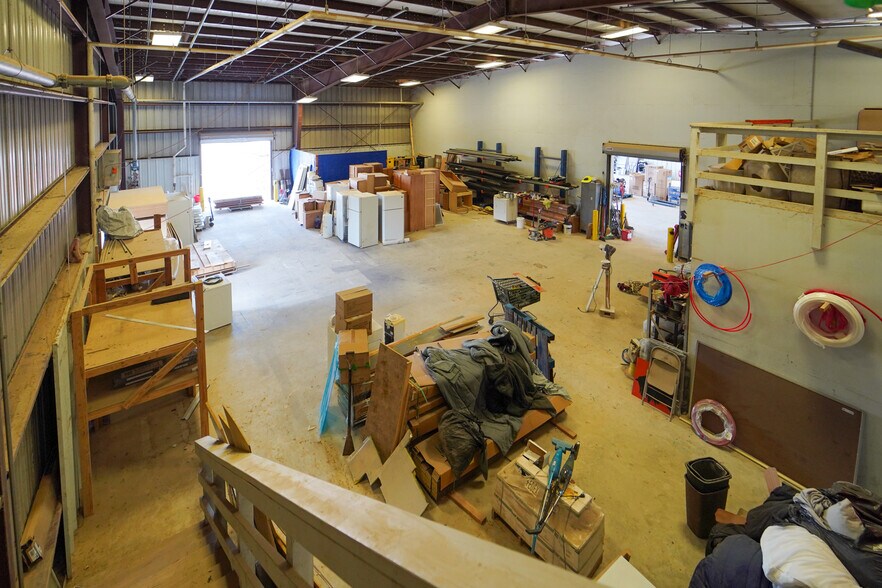 More Photos Of 8609 Lone Tree Rd, Victoria Industrial For Sale