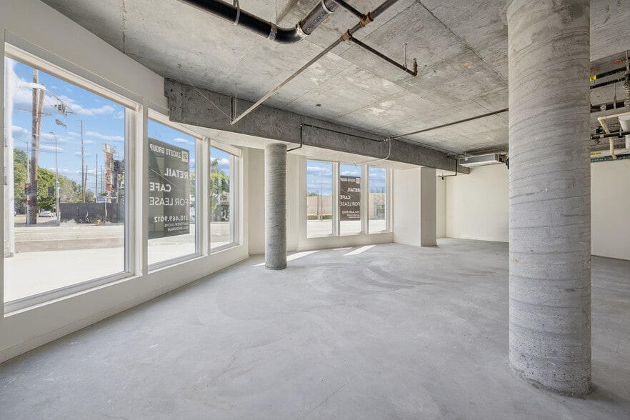 More Photos Of 11701 Santa Monica Blvd, Los Angeles Apartments For Lease