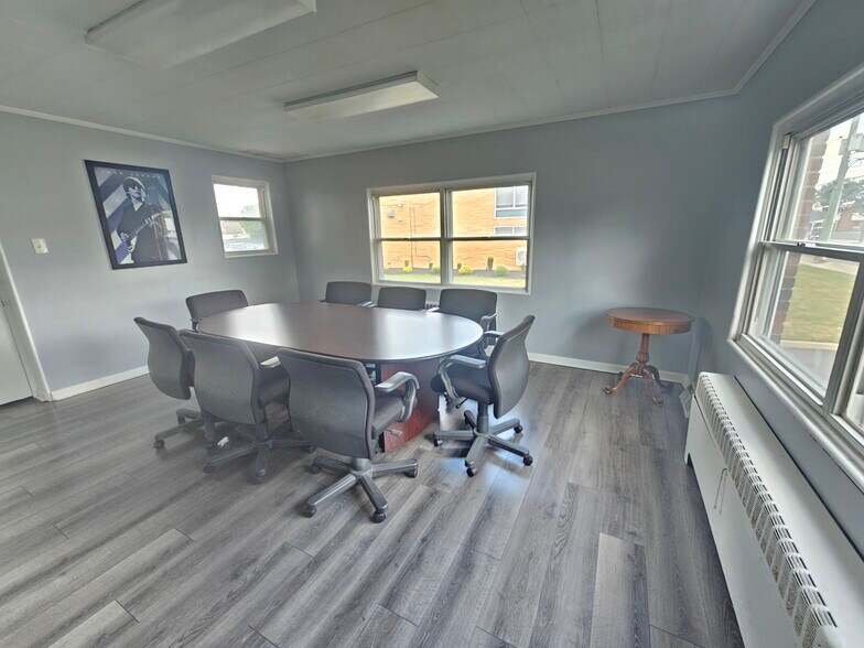 More Photos Of 127 N Black Horse Pike, Mount Ephraim Office Residential For Sale