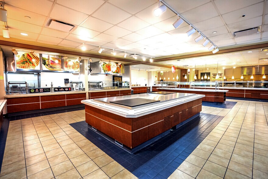 More Photos Of 27350 W 11 Mile Rd, Southfield Unknown For Lease