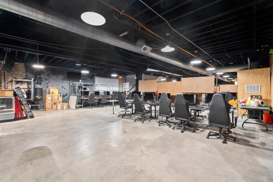 More Photos Of 410 Main St, Racine Office Residential For Sale